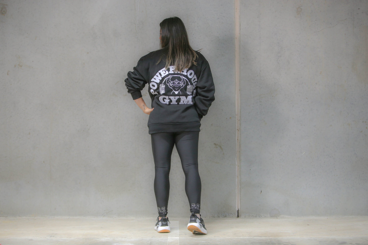 Powerhouse Gym Pro Shop Essential Crew Black/White