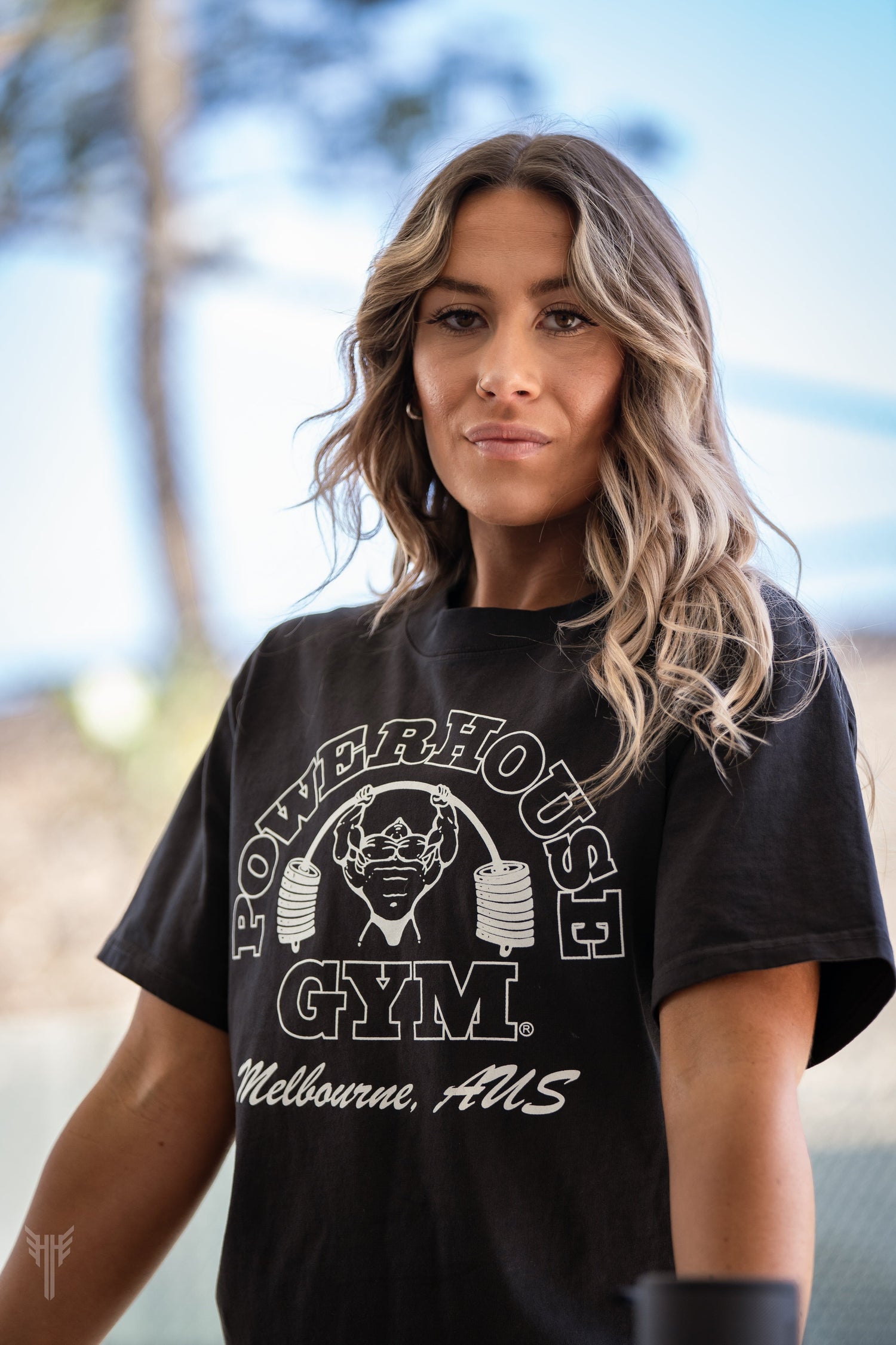 Powerhouse Gym Pro Shop Heavy Faded T-Shirt - Faded Black